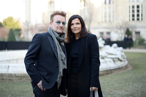 Bono reflects on his 40.